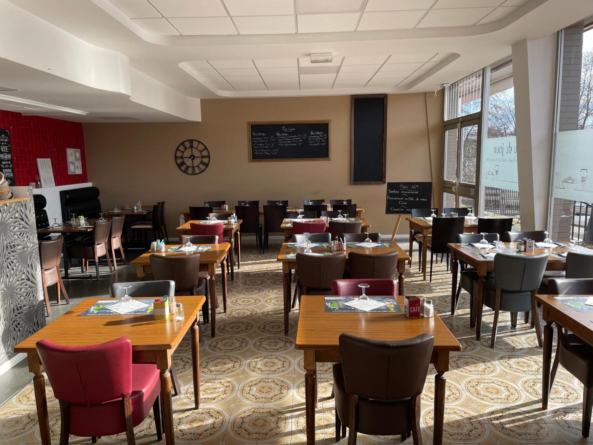 Le Relax Hotell Aurillac Eksteriør bilde